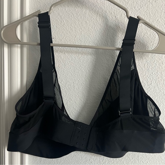 Parade Triangle Bralettes - Picture 2 of 12